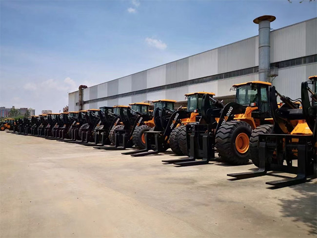 中國工程機械工業協會常務副會長兼秘書長吳培國一行到訪晉工機械