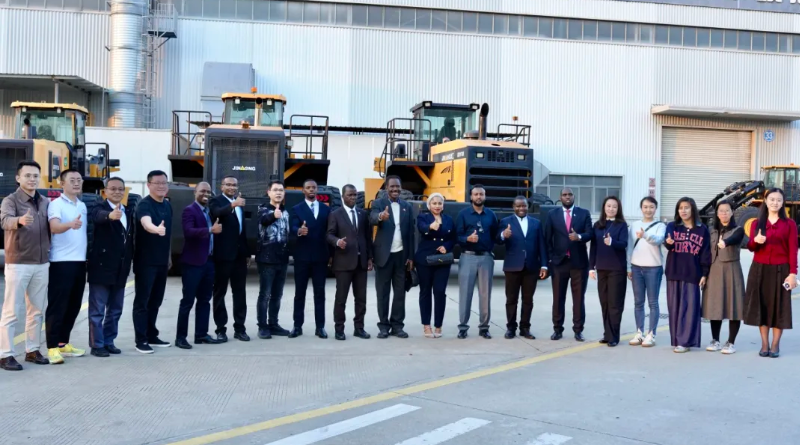 非洲國際官員及商界代表一行到訪晉工機械